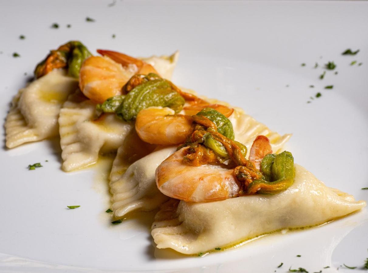 Giba Albergo Ristorante Locanda Rosella מראה חיצוני תמונה
