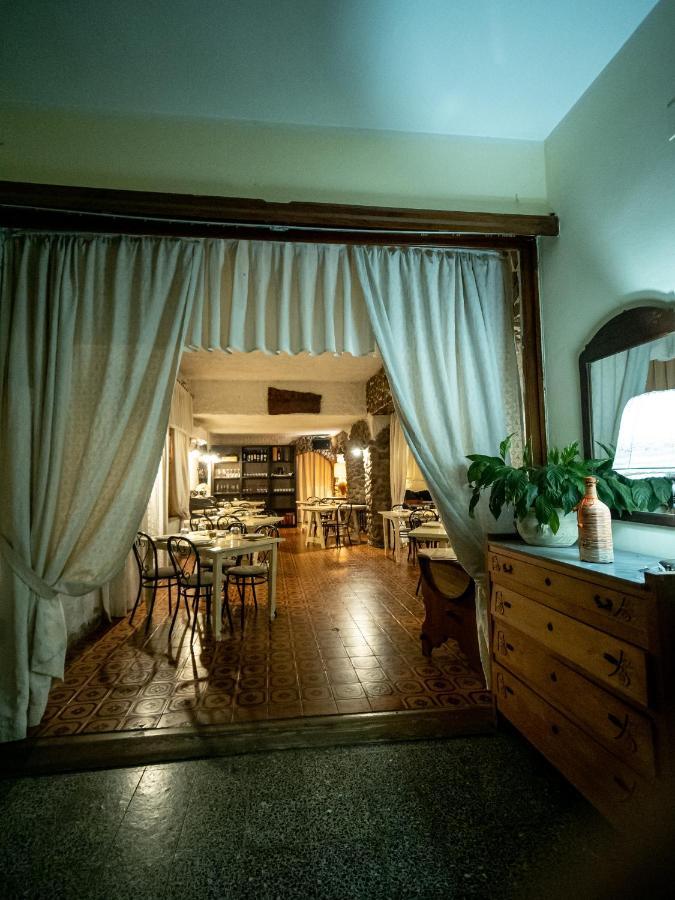 Giba Albergo Ristorante Locanda Rosella מראה חיצוני תמונה